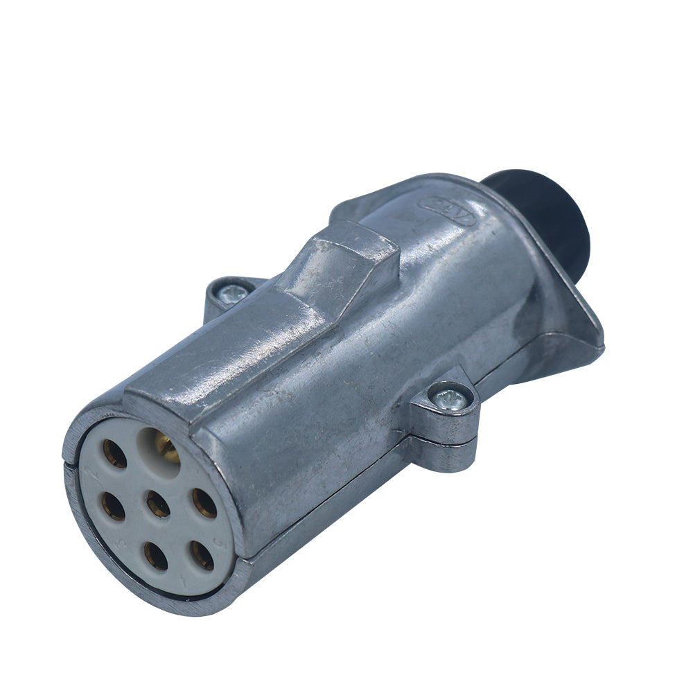 Corrosion-resistant split-type pneumatic connector for heavy vehicles