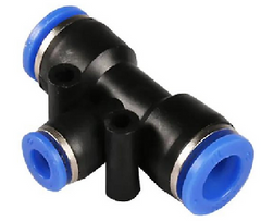 Lightweight leak-proof pneumatic T connector for heavy-duty vehicle air systems
